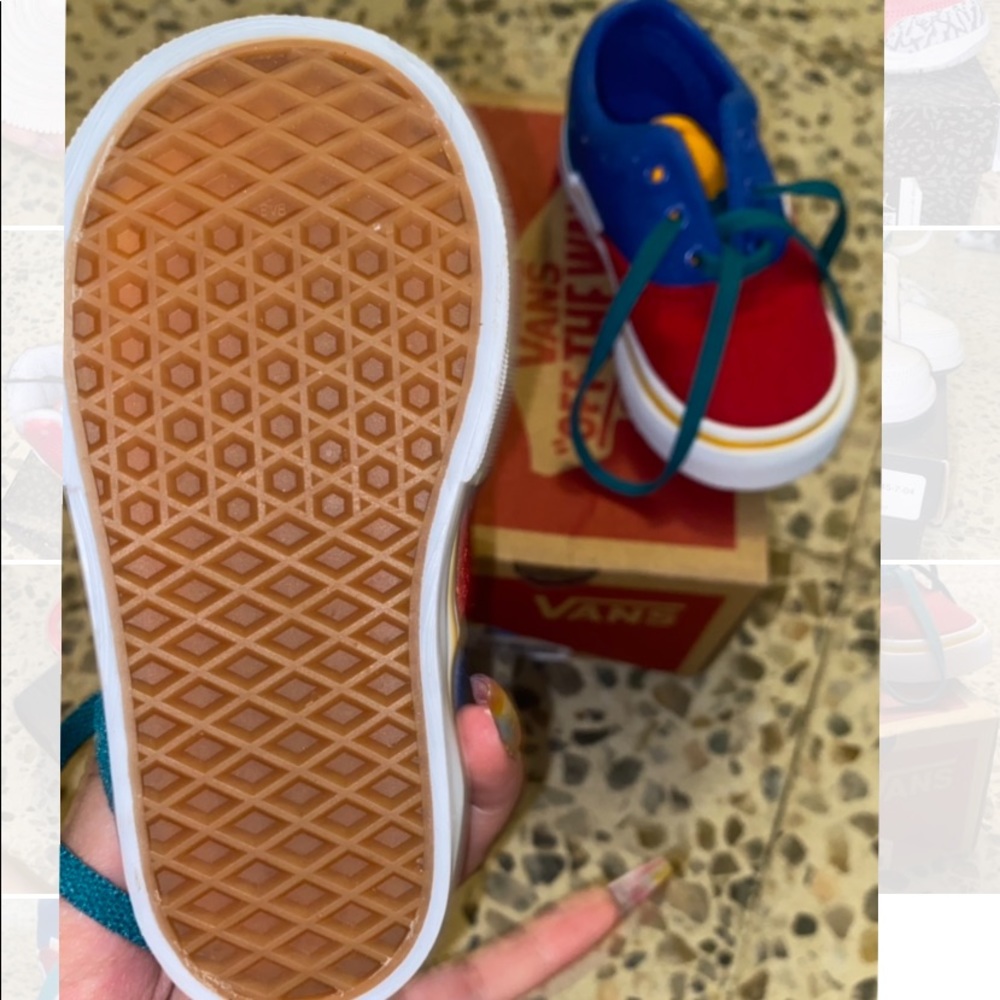 Vans nuevos size 5 (niñ@)